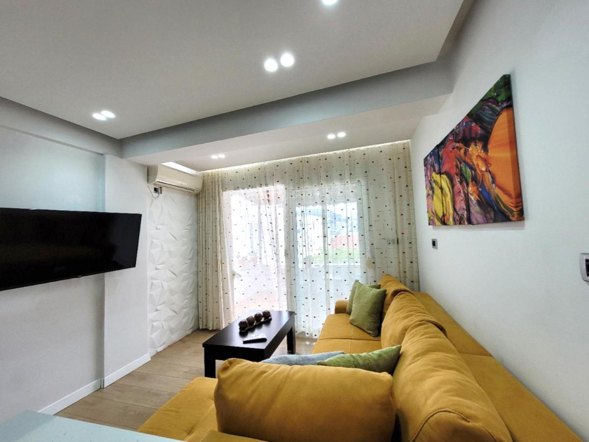 Loi Apartment Sarandë Exterior foto