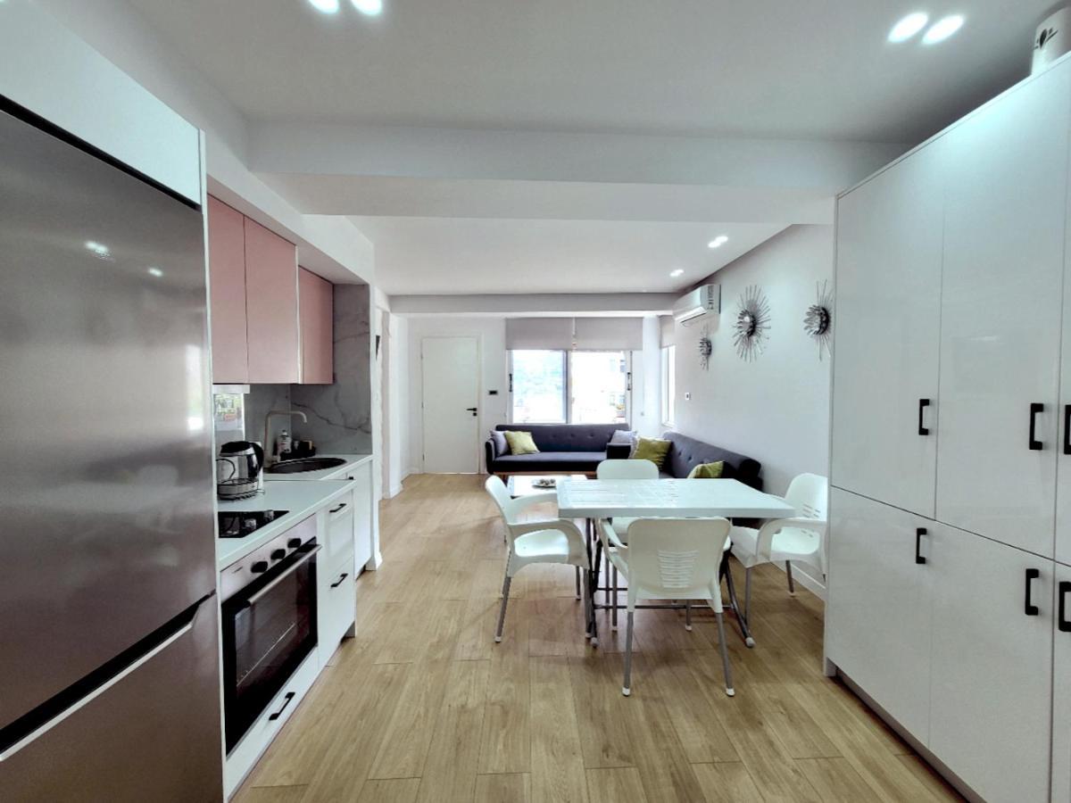 Loi Apartment Sarandë Exterior foto